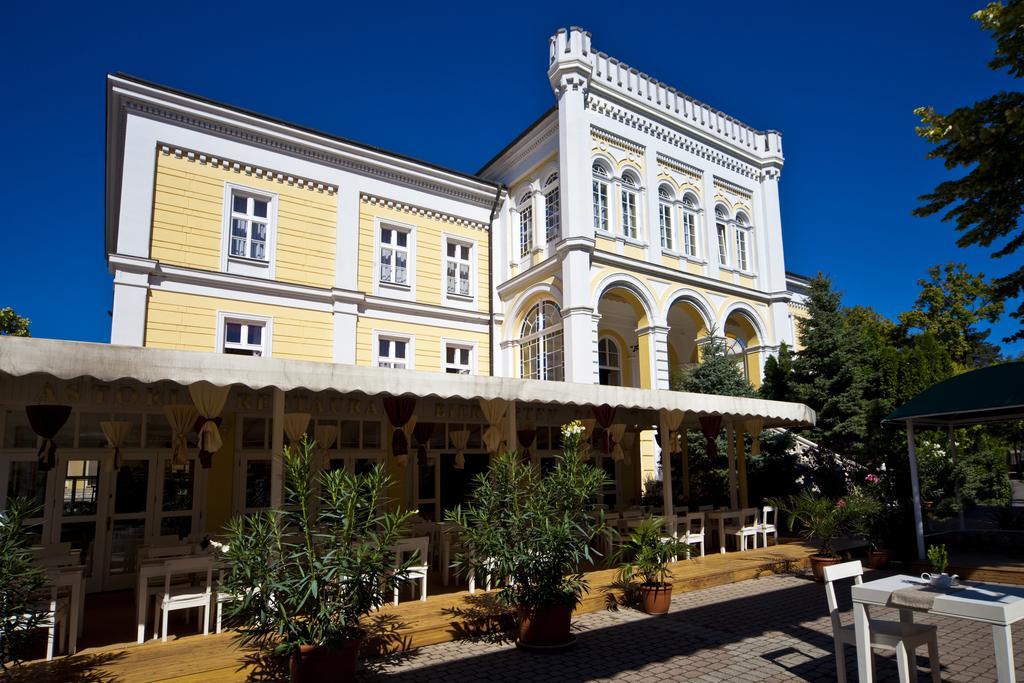 Hotel Astoria Balatonfured Exterior photo